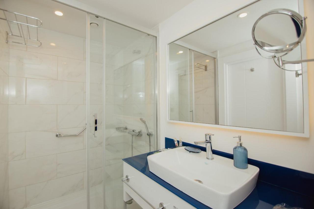 Orbi City - A & С Appartement Batoemi Buitenkant foto